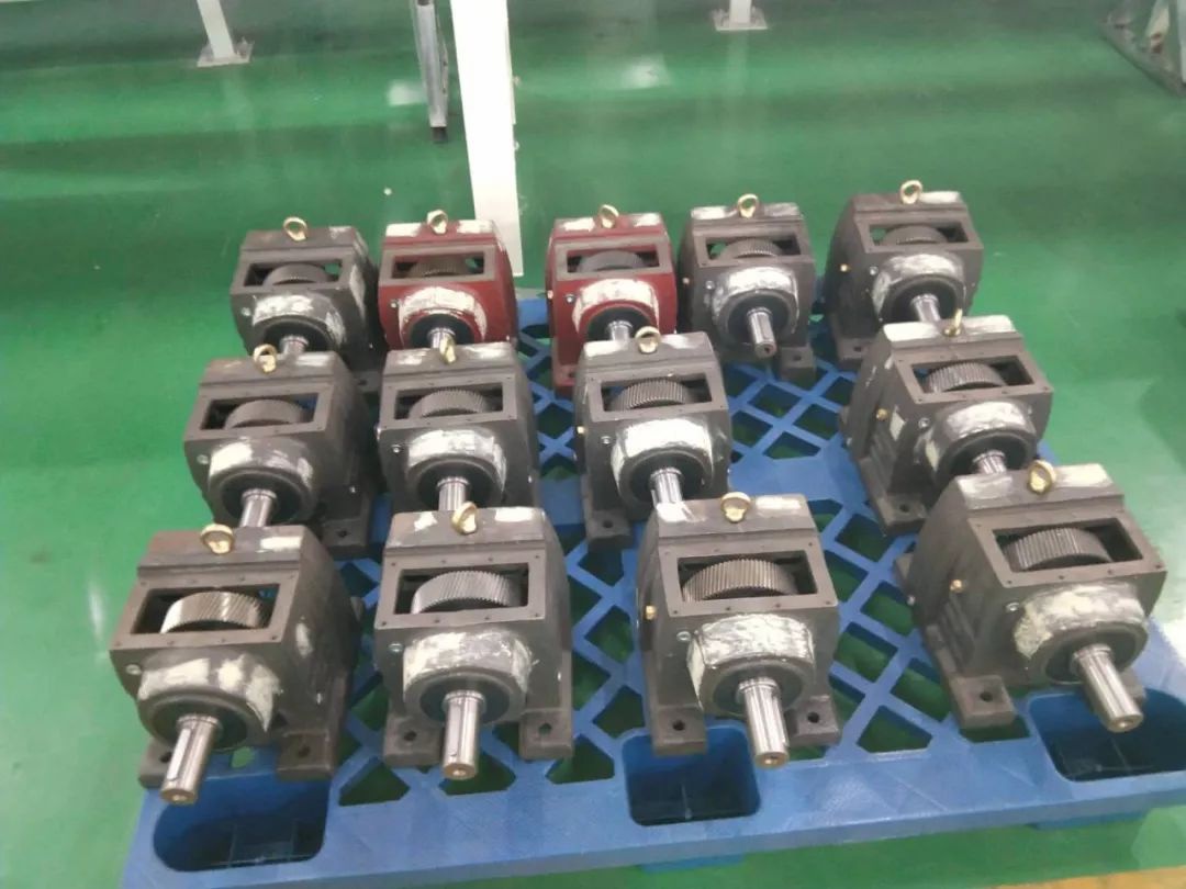 泰興減速機(jī),減速機(jī),泰興減速機(jī)廠,江蘇泰強(qiáng)減速機(jī)有限公司